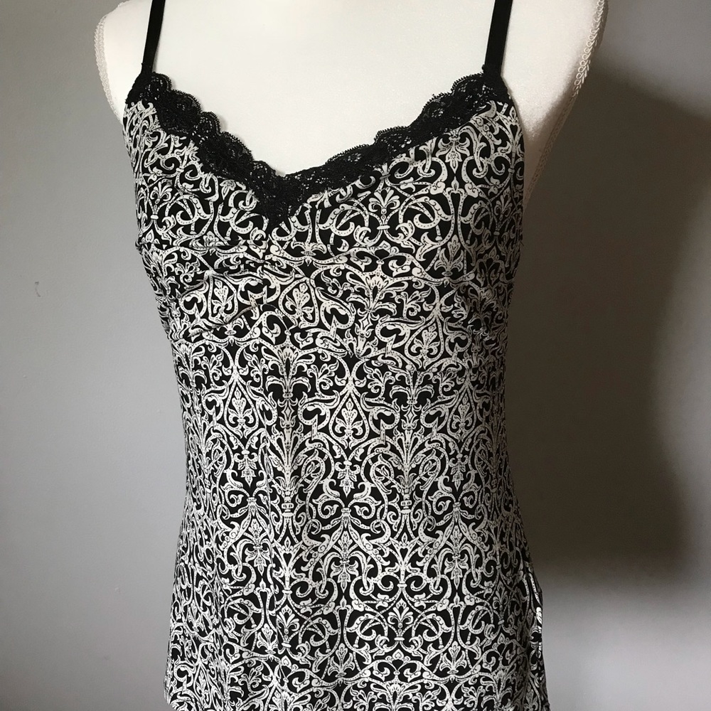 WHBM White House black market camisole size medium